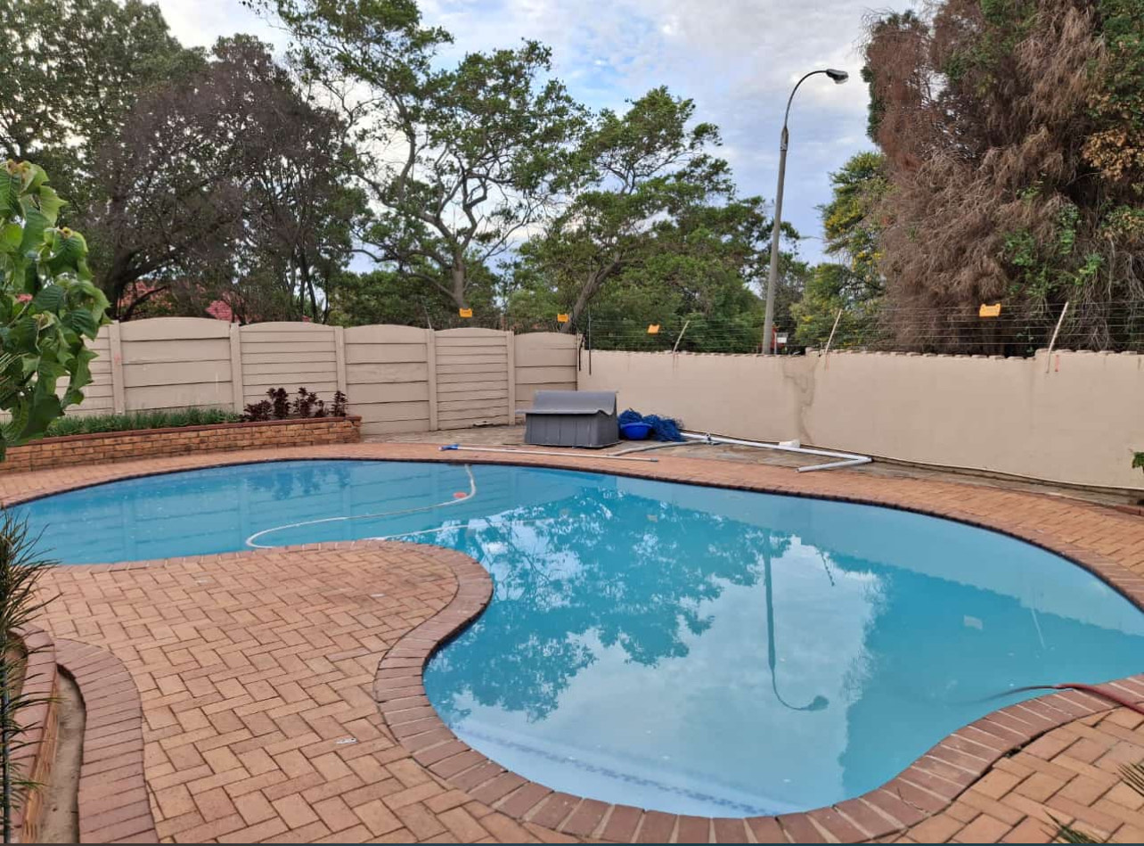 Pool 17