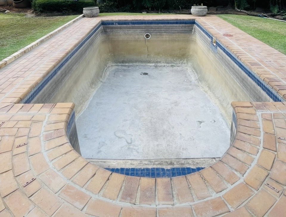 Pool 26