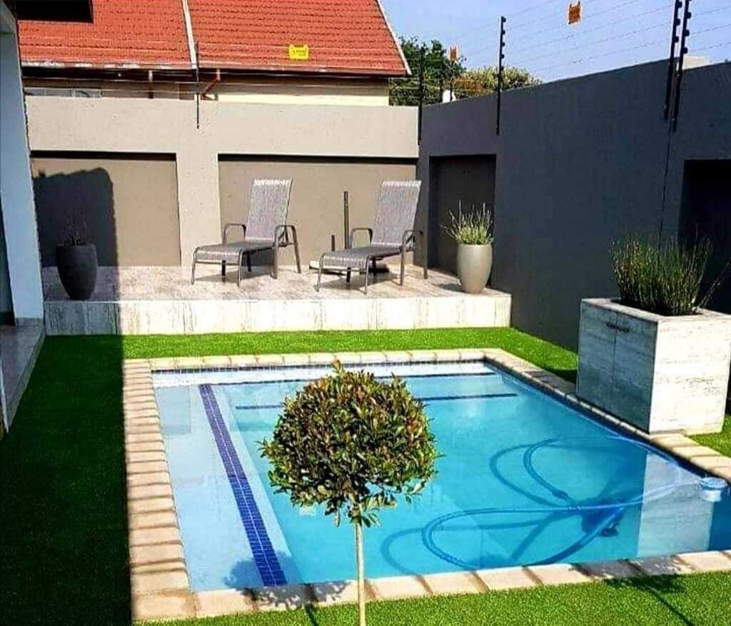 Pool 2